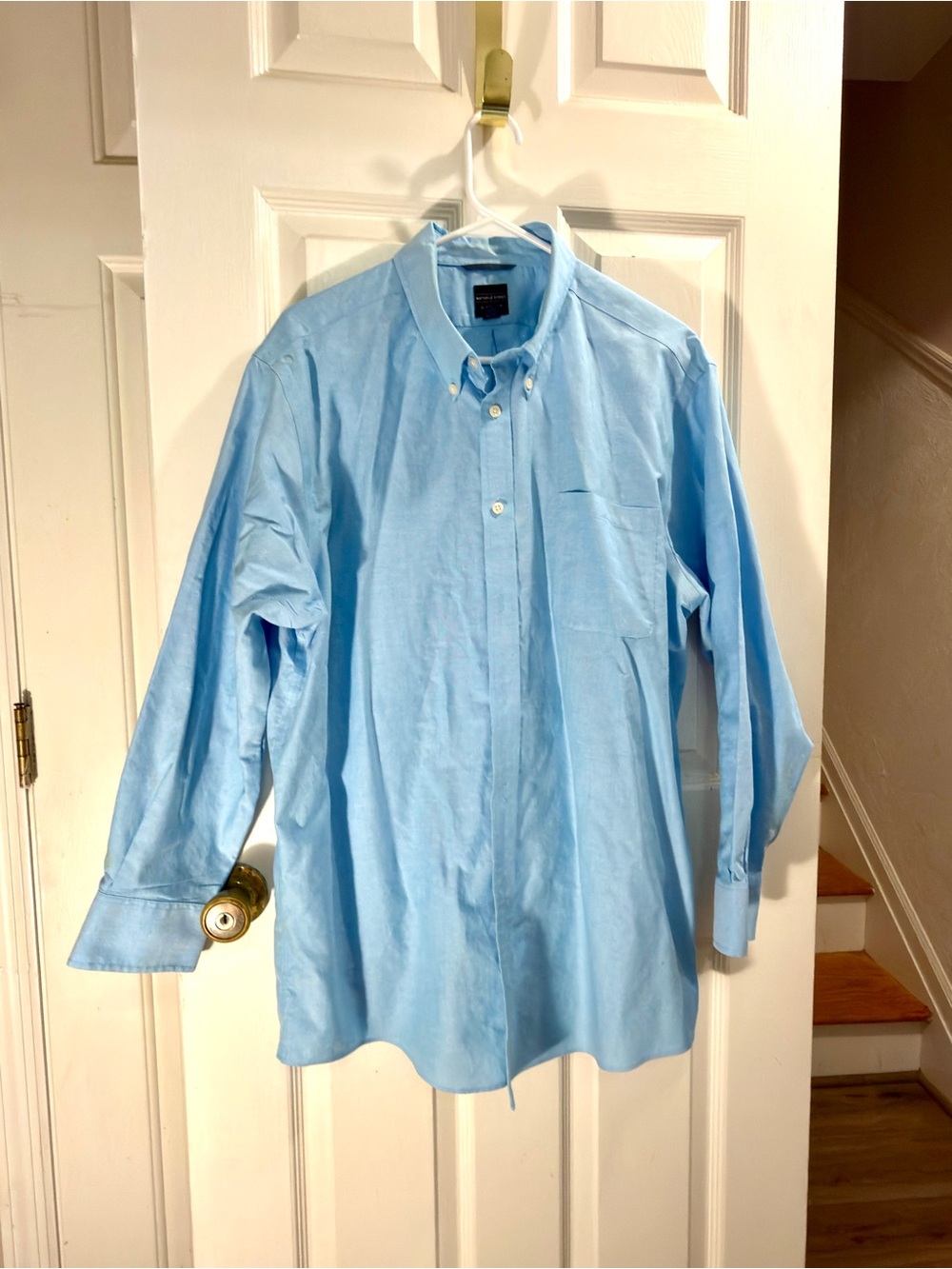 Docker's' Classic Light Blue Men's Button-Down Shirt Classic Fit